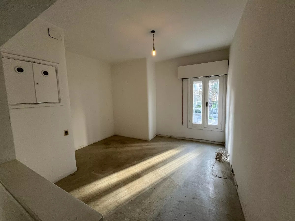 Oportunidad Venta de Casa d e 2 dormitorios en Buceo !