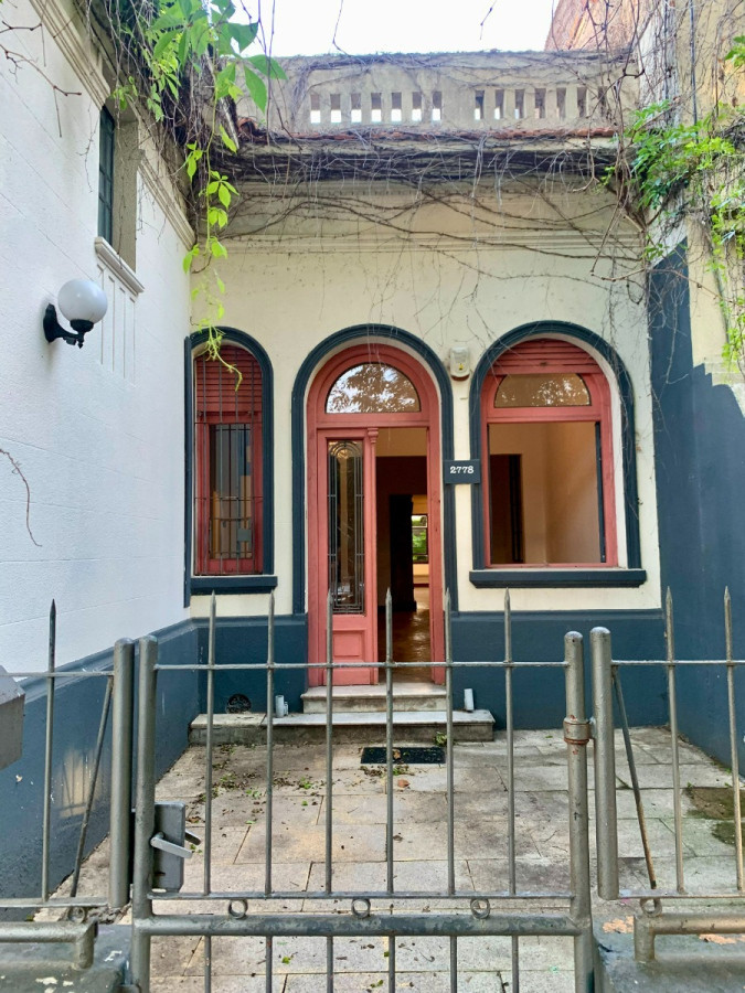 Alquiler De Hermosa Casa 4 Dormitorios y 3 Baños. Pocitos
