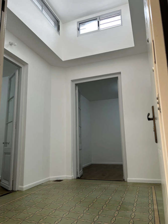 Alquiler Casa A Nueva De 2 Dormitorios Sin Gastos Comunes En La Comercial
