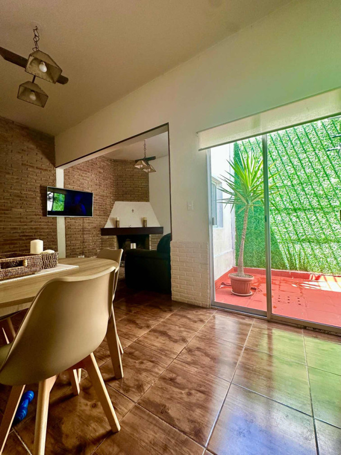 Casa A Estrenar De 3 Dormitorios 2 Baños Garaje Tres Cruces 