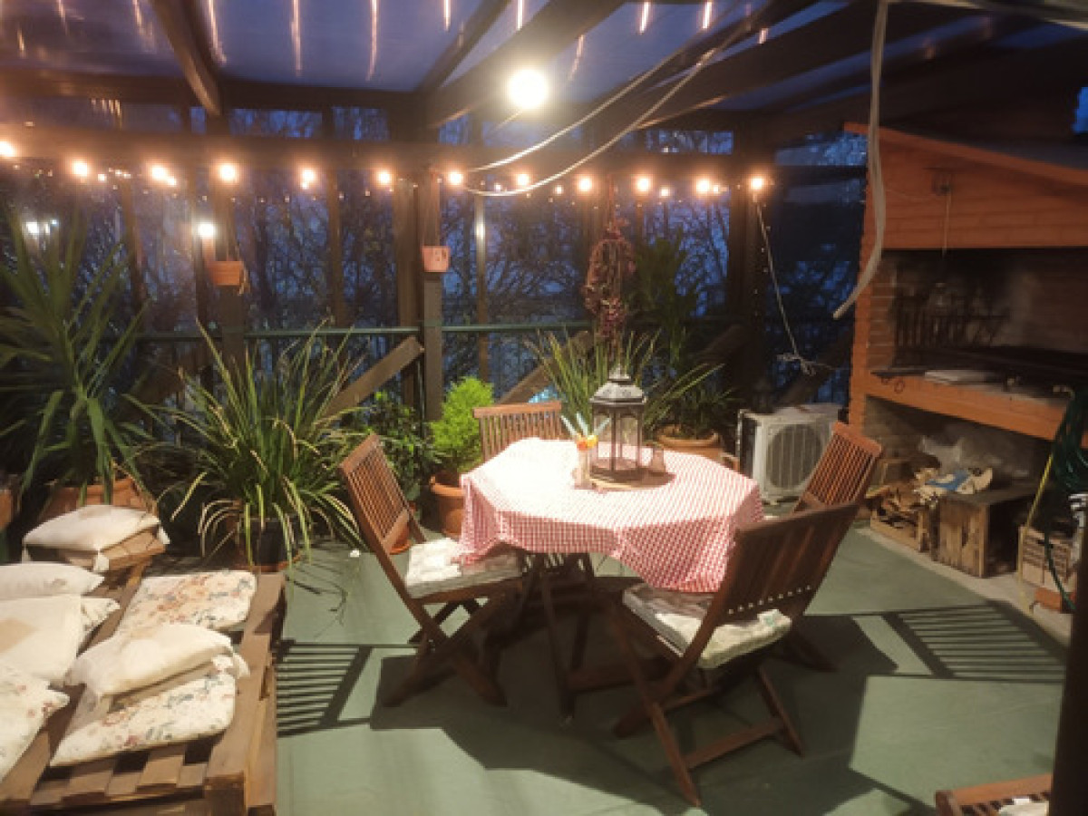 Casa 4 Dormitorios O Escritorio 2 Baños Garage Terraza Con Parrillero En Parque Rodó