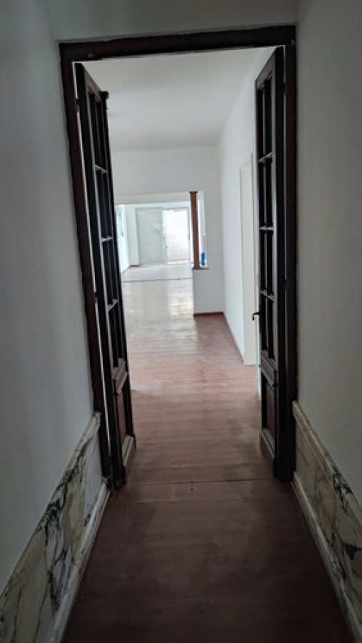 Alquiler Casa PH 4 Dormitorios 2 Baños Patio Con Parrillero Garage en Reducto
