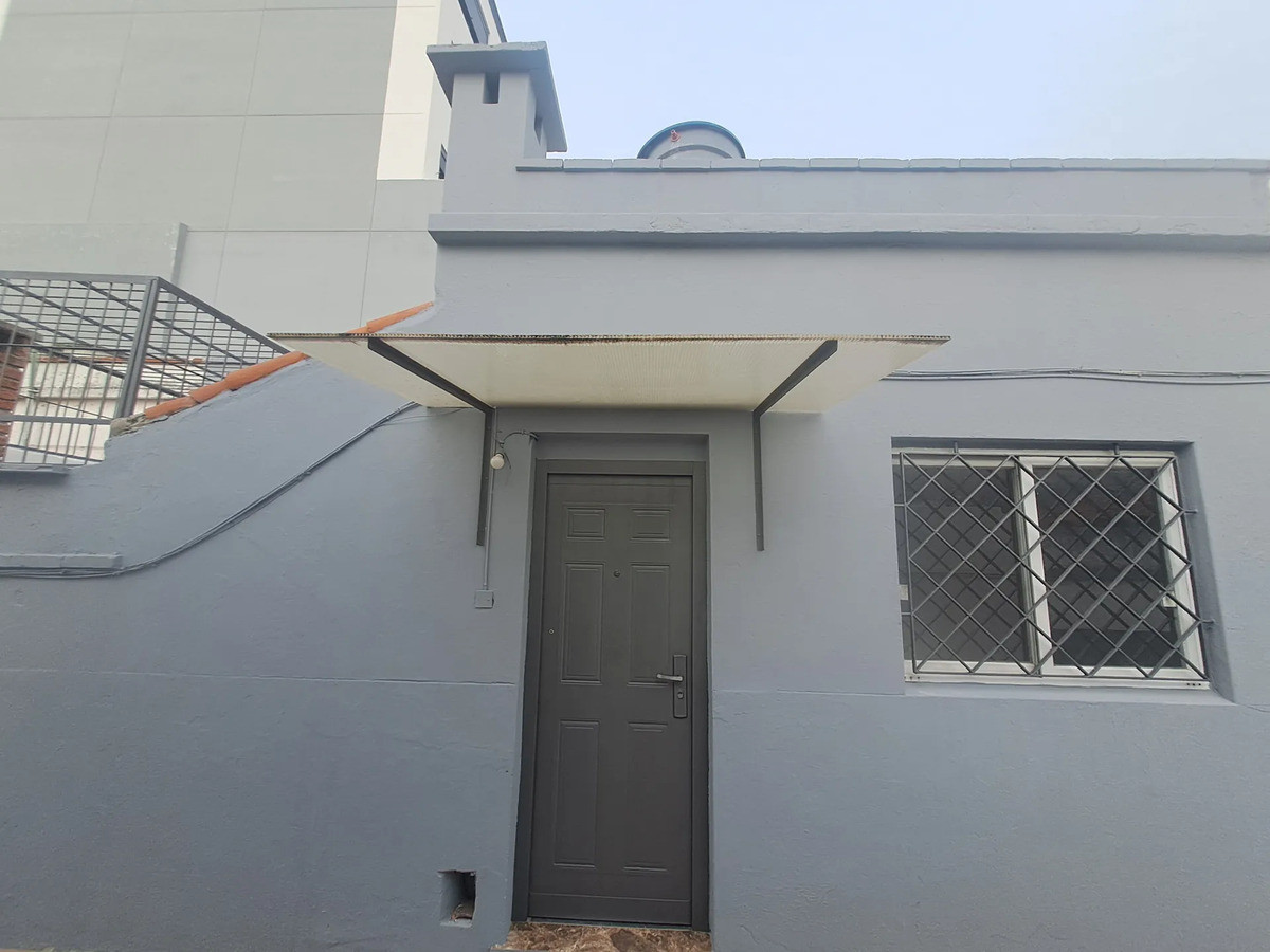 Alquiler Casa De 2 Dormitorios Patio Con Parrillero Sin Gastos Comunes En La Blanqueada
