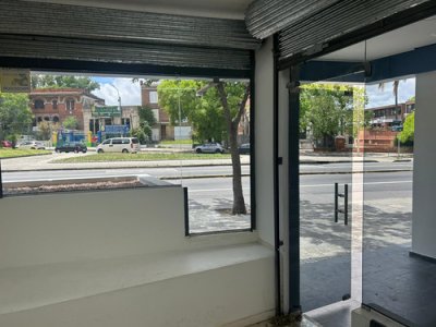 ALQUILER DE LOCAL COMERCIAL EN BELLA VISTA