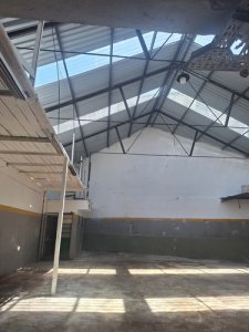 ALQUILER DE AMPLIO LOCAL COMERCIAL EN REDUCTO