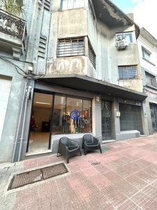 Alquiler De Local Comercial Sin Gastos En Mercado Del Puerto