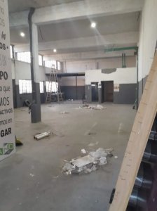 Alquiler Local Comercial 214m2 2 Oficinas 2 Baños En Unión