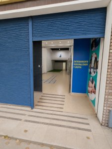 Alquiler Local Comercial 150m2 Ideal Para Diversos Rubros Excelente Zona Comercial En Aguada