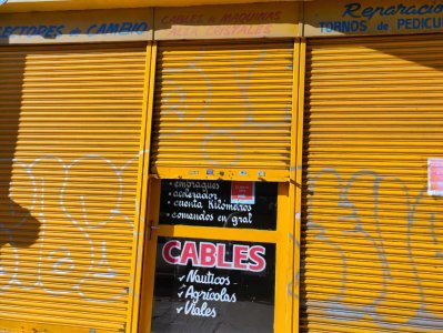 SE ALQUILA AMPLIO LOCAL EN EL CENTRO