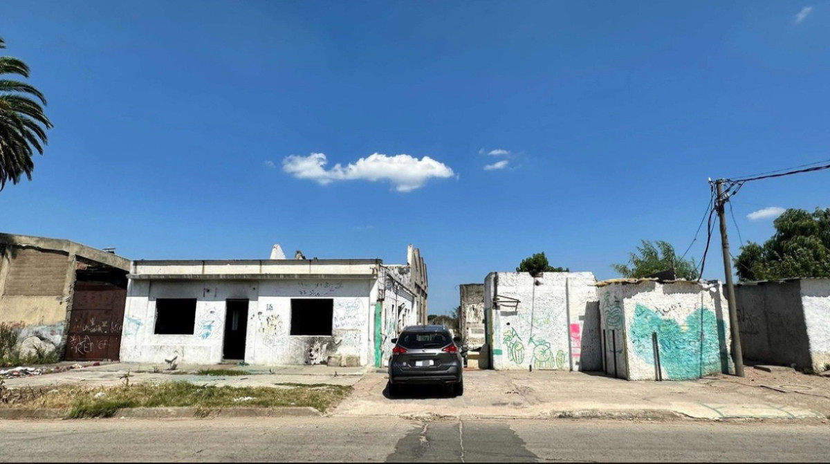 Terreno En Venta Para Inversores. Belvedere Montevideo