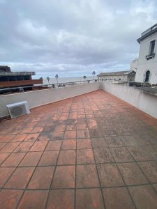 Alquiler Oficina En Ciudad Vieja