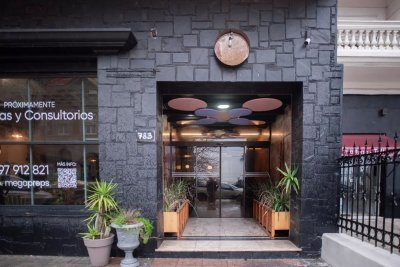 Venta Oficina En Ex Hotel Ermitage En Punta Carretas