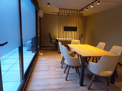 Alquiler Oficina En Centro Patio Exclusivo Y Muebles Luminoso
