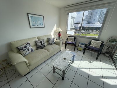 Apartamento de dos dormitorios ubicado en Aidy Grill , Punta del Este 