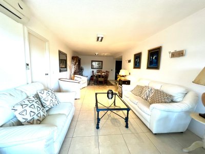 Apartamento en venta de 3 dormitorios en Roosevelt , Punta del Este 