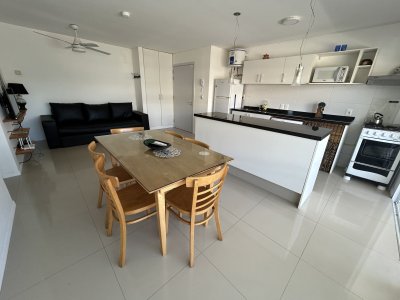 Apartamento de dos dormitorios en venta en Aidy Grill  , Punta del Este 