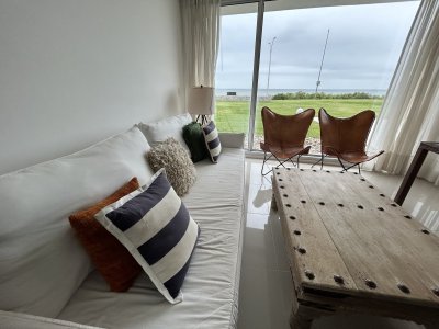 Apartamento en venta de dos dormitorios en Punta del Este 
