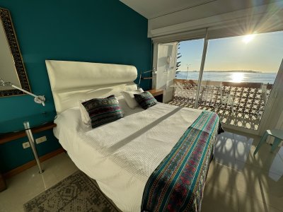 Apartamento en venta en primera linea de la Mansa , Punta del Este 