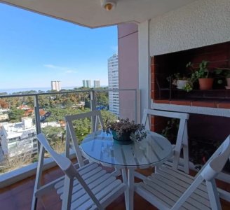 Apartamento de dos dormitorios en venta en Torre Marfil 
