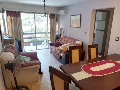 Apartameno  en venta de dos dormitorios en Punta del Este 