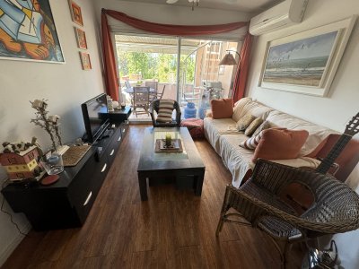 Penthouse  de 3 dormitorios en venta en Punta del Este, zona Mansa 