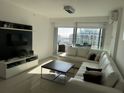 Apartamento de 3 dormitorios en venta en Punta del Este 