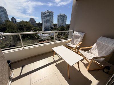 Apartamento de dos dormitorios en venta  Punta del este  
