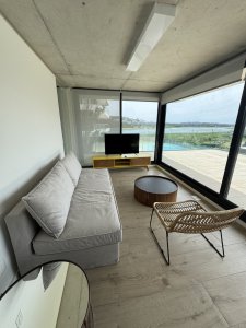 Apartamento de dos dormitorios en venta en primera linea de la Mansa 