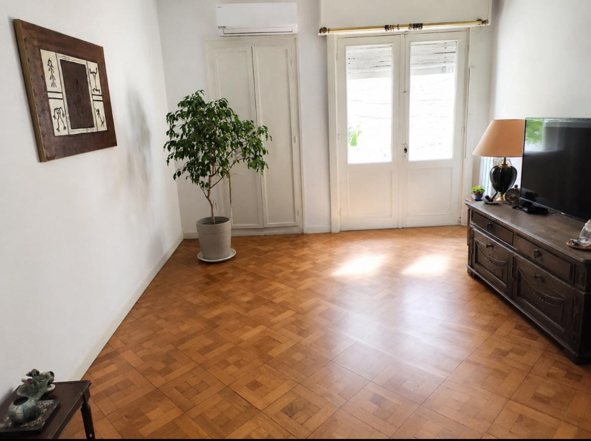 VENTA APARTAMENTO CON RENTA EN CENTRO