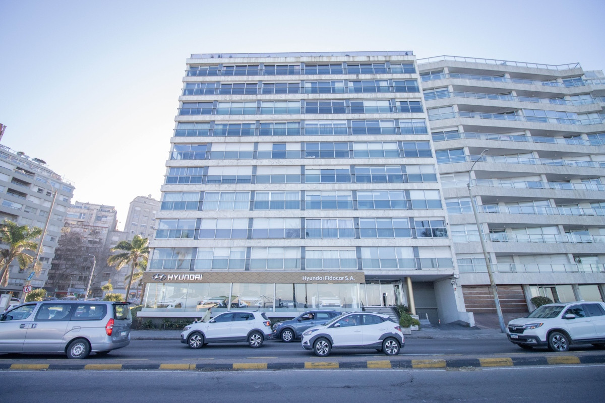 VENTA PENTHOUSE EN POCITOS