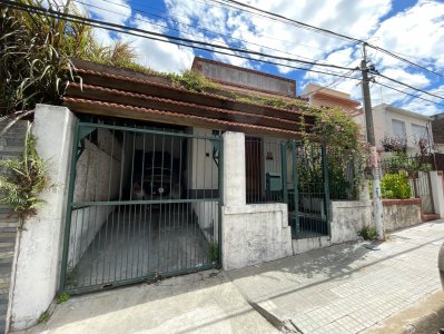 ALQUILER CASA CUATRO DORMITORIOS PASO MOLINO