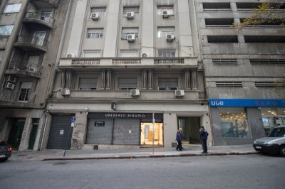 ALQUILER LOCAL COMERCIAL EN CENTRO