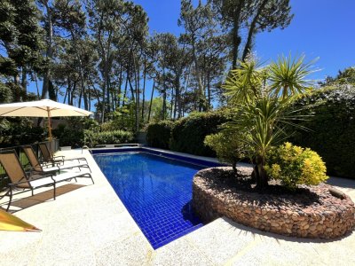 APTO EN VENTA EN PLAYA MANSA DE 3 DORM. 