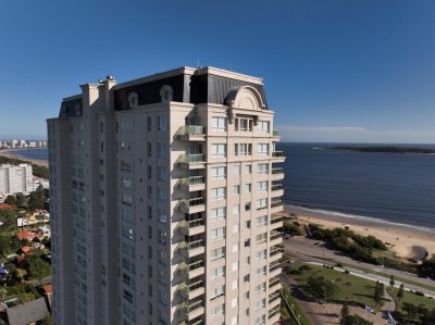 APTO EN VENTO EN PUNTA DEL ESTE 3 DORM. 2 BAÑOS 