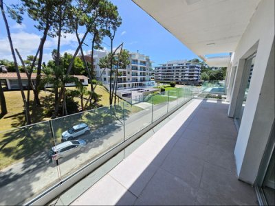 Apartamento En Venta De 2 Dormitorios Playa Mansa