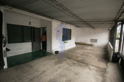 Vendo Casa 3 Dormitorios, 2 Garaje Con Patio Y Parrillero En El Cerro 