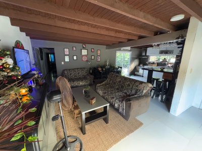Casa en venta, Jardines de Córdoba, 3 dormitorios, venta, Punta del Este
