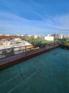 Excelente Penthouse Vista Super Despejada A Pasos De Br. Artigas