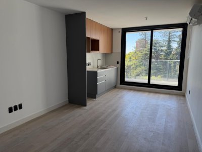 Alquiler Monoambiente con terraza a estrenar en La Blanqueada. 