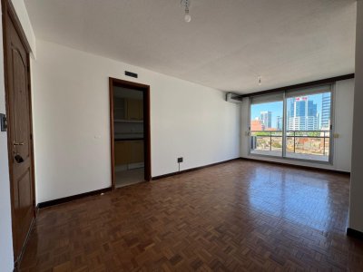 Alquiler apartamento 2 dormitorios y garage en Pocitos