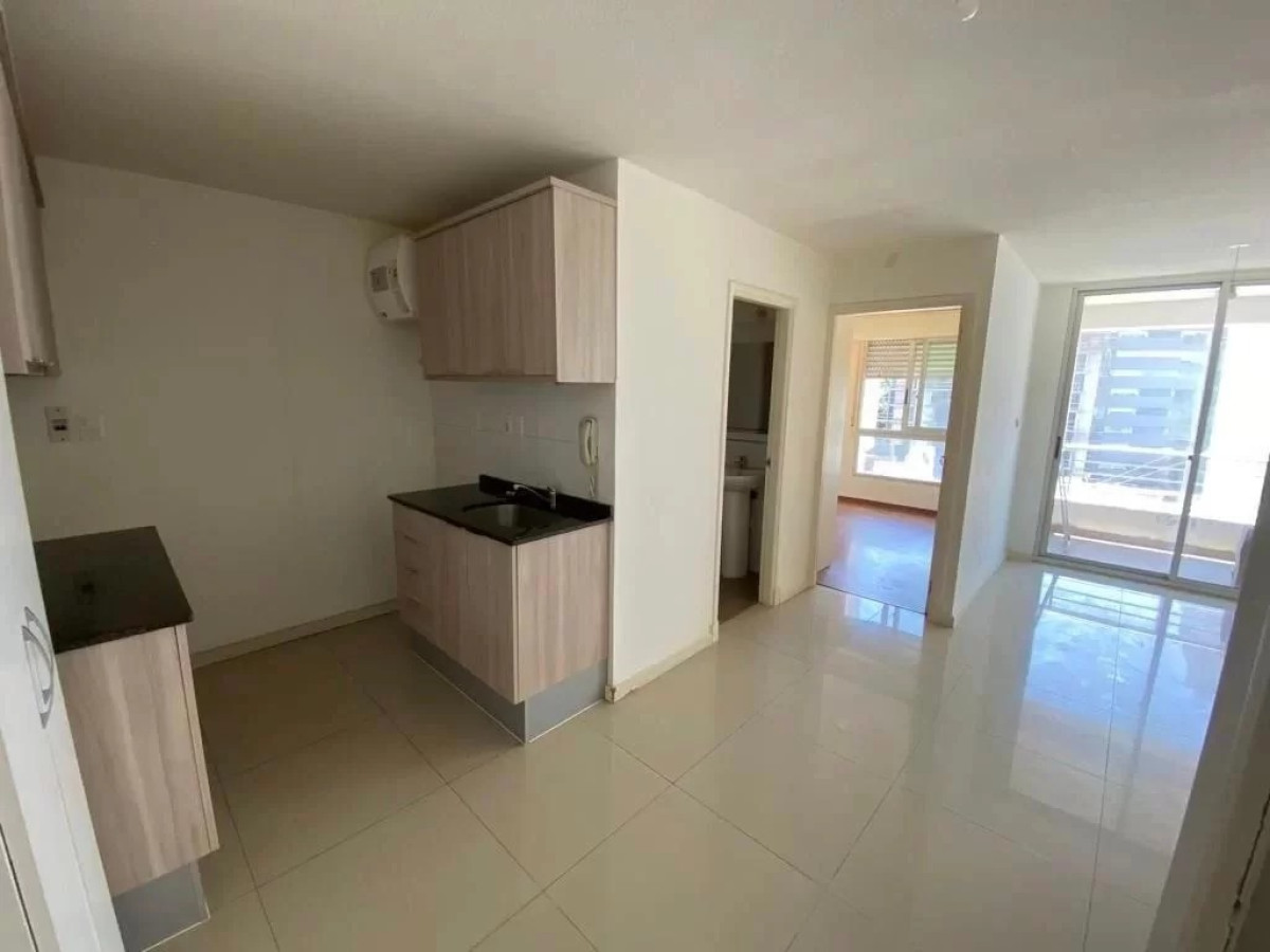 Venta apartamento de 1 dormitorio en Parque Rodo