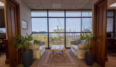 Alquiler oficina sobre Rambla Portuaria