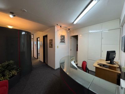 Venta oficina amoblada en Centro