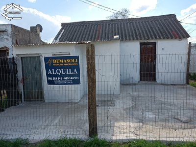 Se vende, ideal inversión, 3 casas en un mismo padrón, zona centro, Pan de Azúcar.