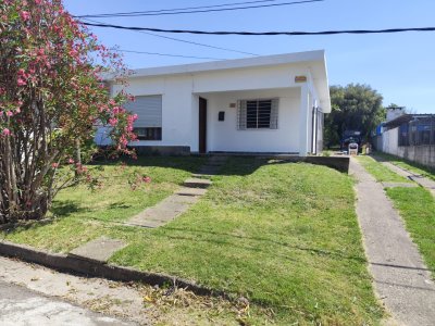Se vende hermosa casa en Pan de Azúcar de 2 dormitorios .