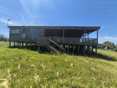 3 has 3120 m2 chacra con casas y Piscina a pocos minutos de Pan de Azúcar, Maldonado 