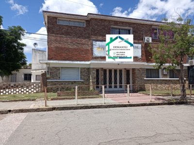 En venta gran local comercial en Pan de Azúcar 