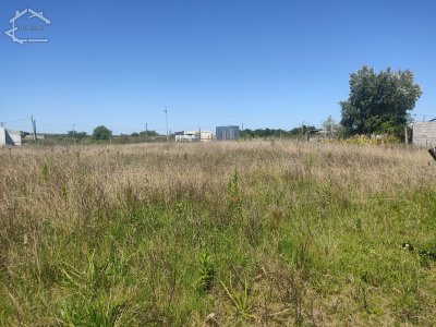 Se vende terreno de 609 m2 en km 110, departamento  de Maldonado.