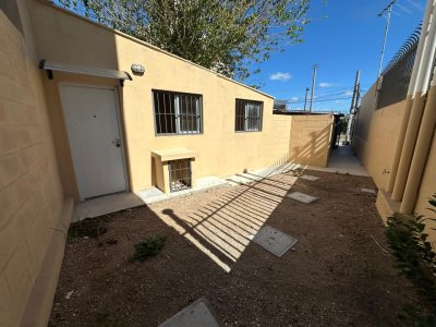 Apartamento de 1 dormitorio en Progreso, para persona sola o consultorio!