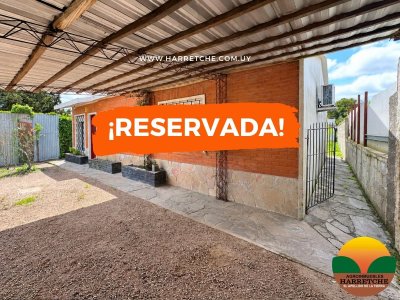 Alquilo casa en Progreso, 3 dormitorios, living comedor, patio! 